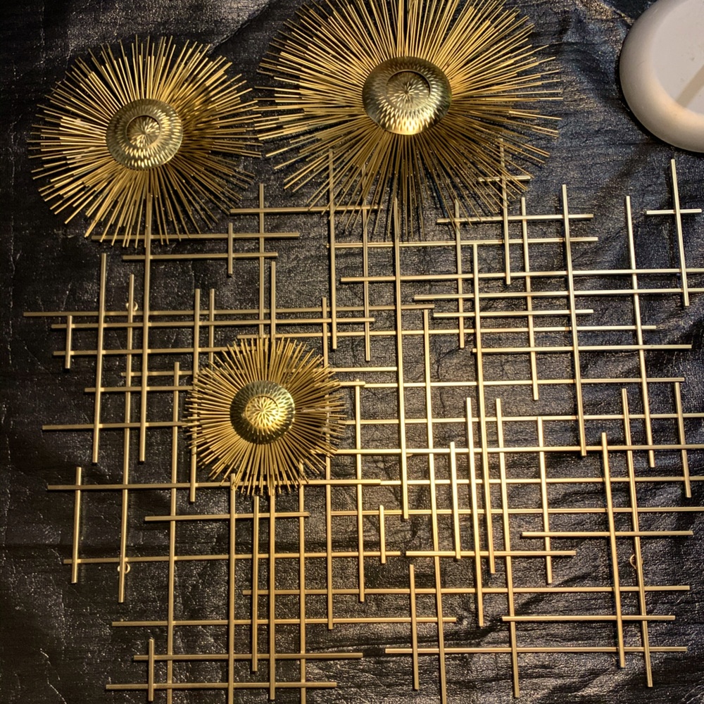 Wall piece